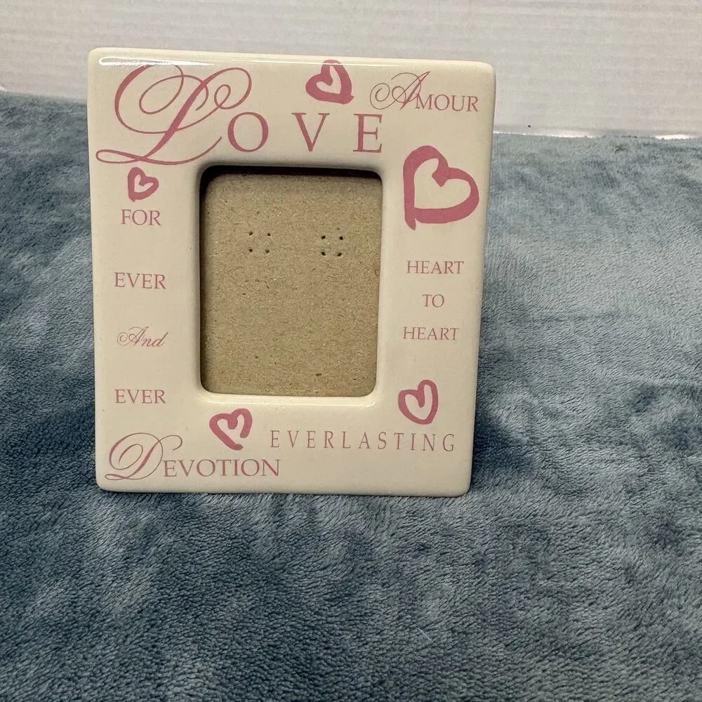 Vintage 1997 HB Group Love Photo Frame 2.75